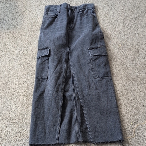 Denim Forum Dresses & Skirts - Denim Forum Gray The '90s Maxi Cargo Jean Skirt Size 25